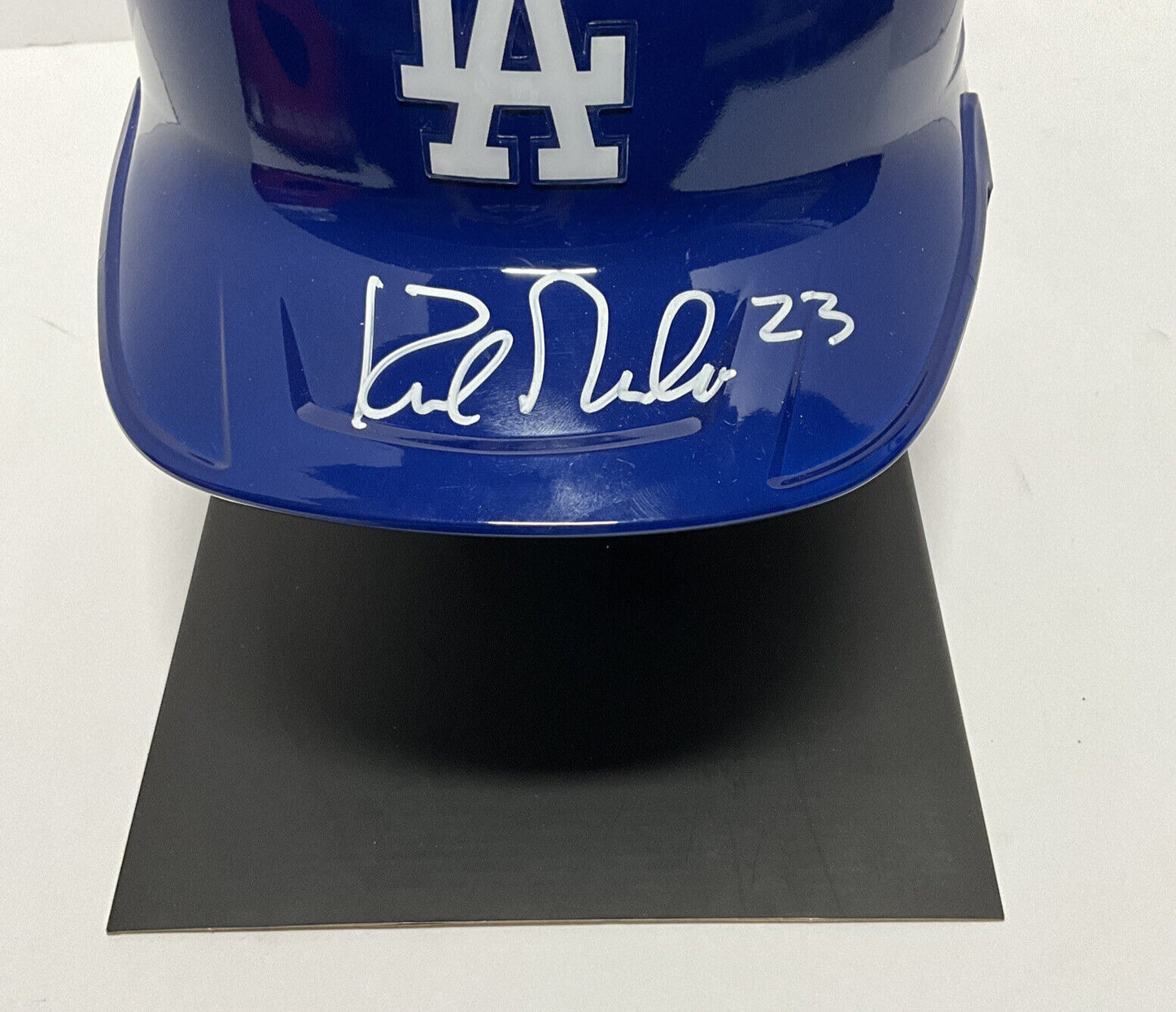 KIRK GIBSON 88 WORLD SERIES CHAMPION SIGNED FULL SIZE DODGERS HELMET W140619