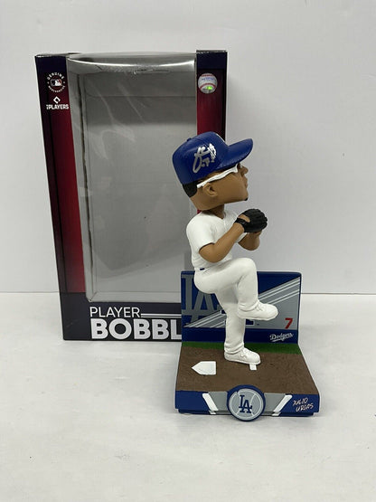 JULIO URIAS WS CHAMP SIGNED DODGERS FOCO LIMITED /222 BOBBLEHEAD BECKETT WZ59889