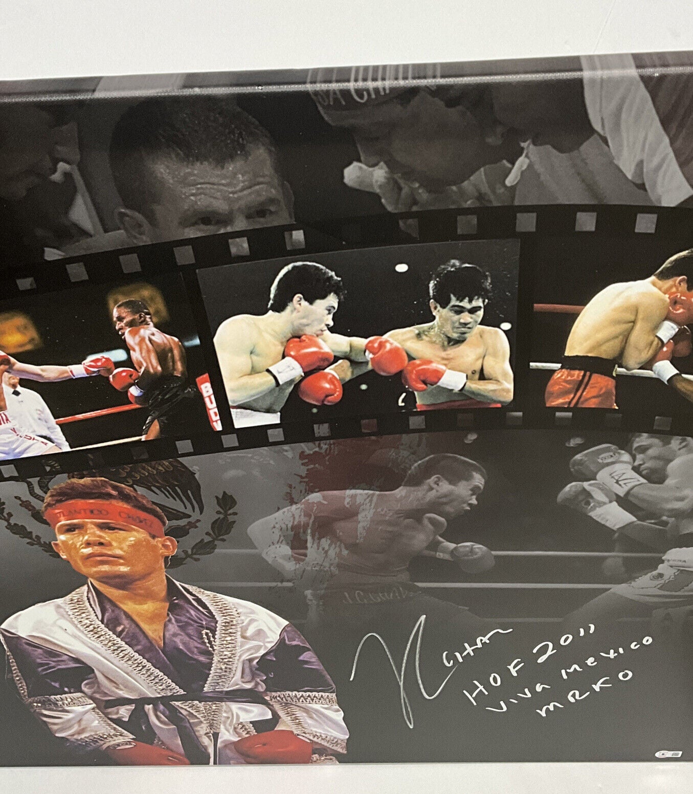 JULIO CESAR CHAVEZ SIGNED 30X40 STRETCHED LE CANVAS MULTIPLE INSCRIP BAS W210361