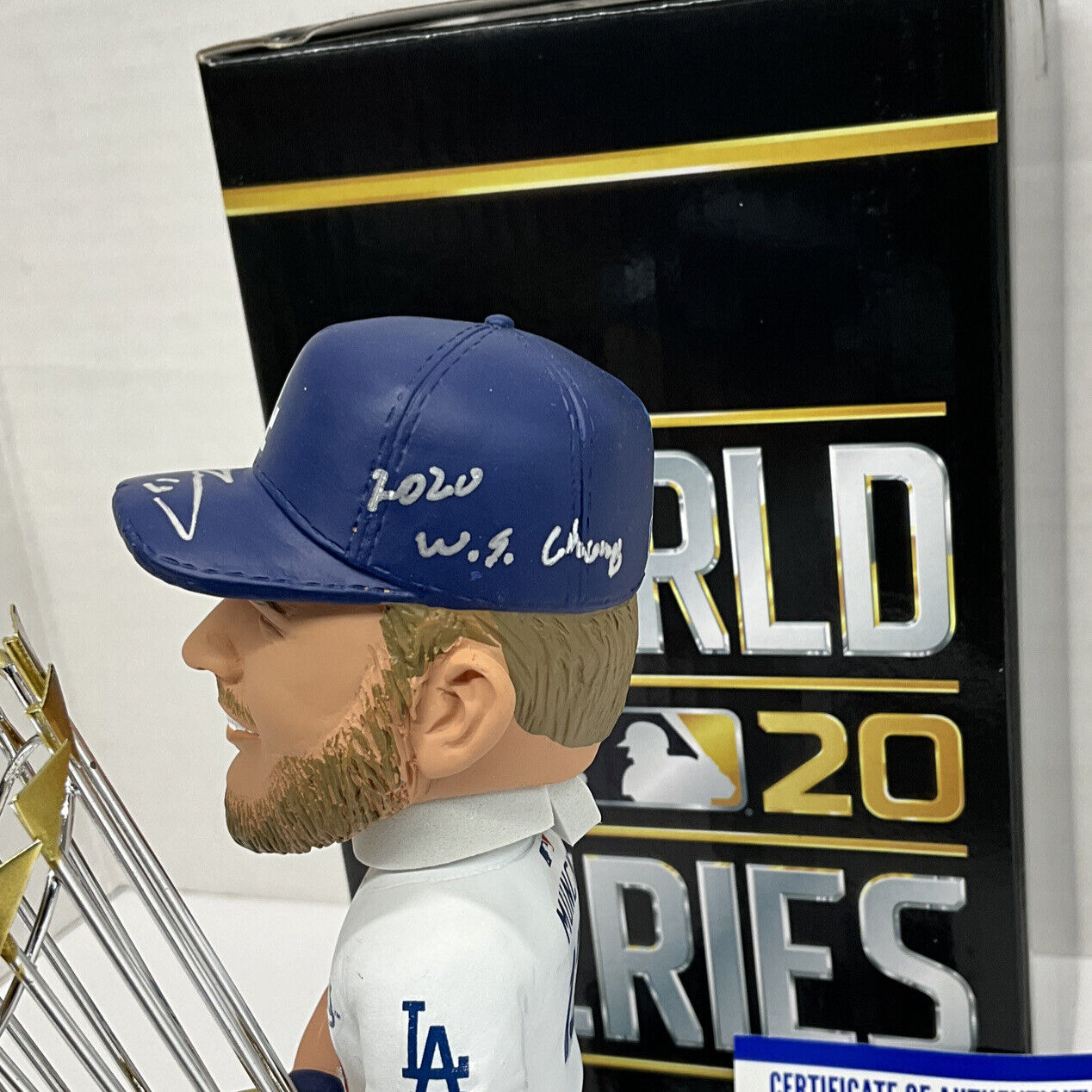 MAX MUNCY DODGERS SIGNED FOCO CHAMPIONSHIP BOBBLEHEAD "2020 WS CHAMP PSA 9A67982