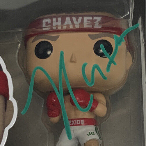 JULIO CESAR CHAVEZ MEXICAN BOXING LEGEND SIGNED #03 FUNKO POP BECKETT W210302