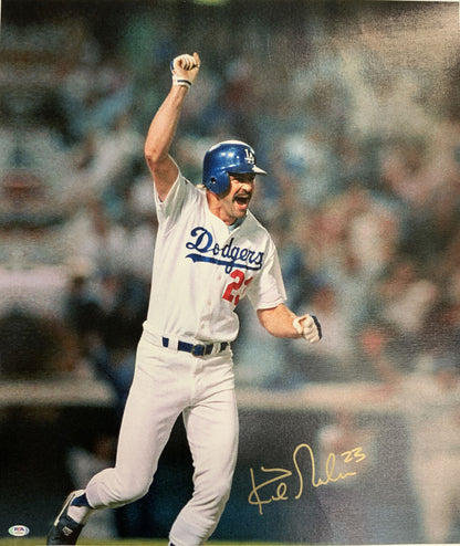 KIRK GIBSON DODGERS 1988 WORLD SERIES CHAMPION SIGNED 22X28 CANVAS PSA AI33542