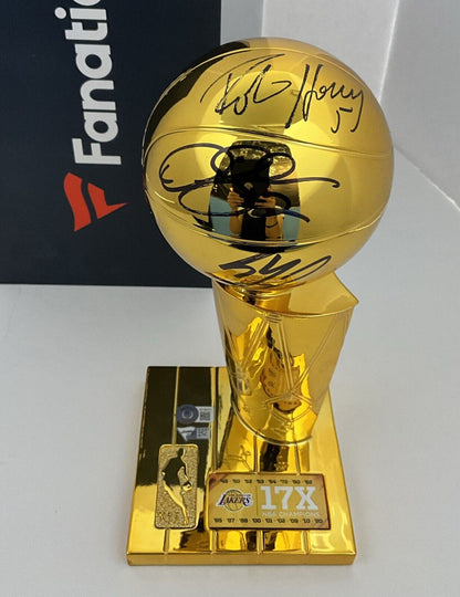 SHAQUILLE O'NEAL DEREK FISHER ROBERT HORRY SIGNED 12" LAKERS TROPHY BAS W128473