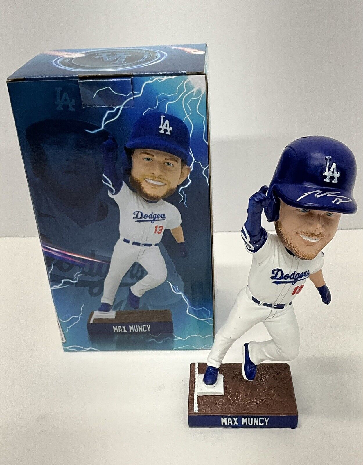 MAX MUNCY 2020 WS CHAMP SIGNED DODGERS 2023 SGA BOBBLEHEAD PSA 2C82043