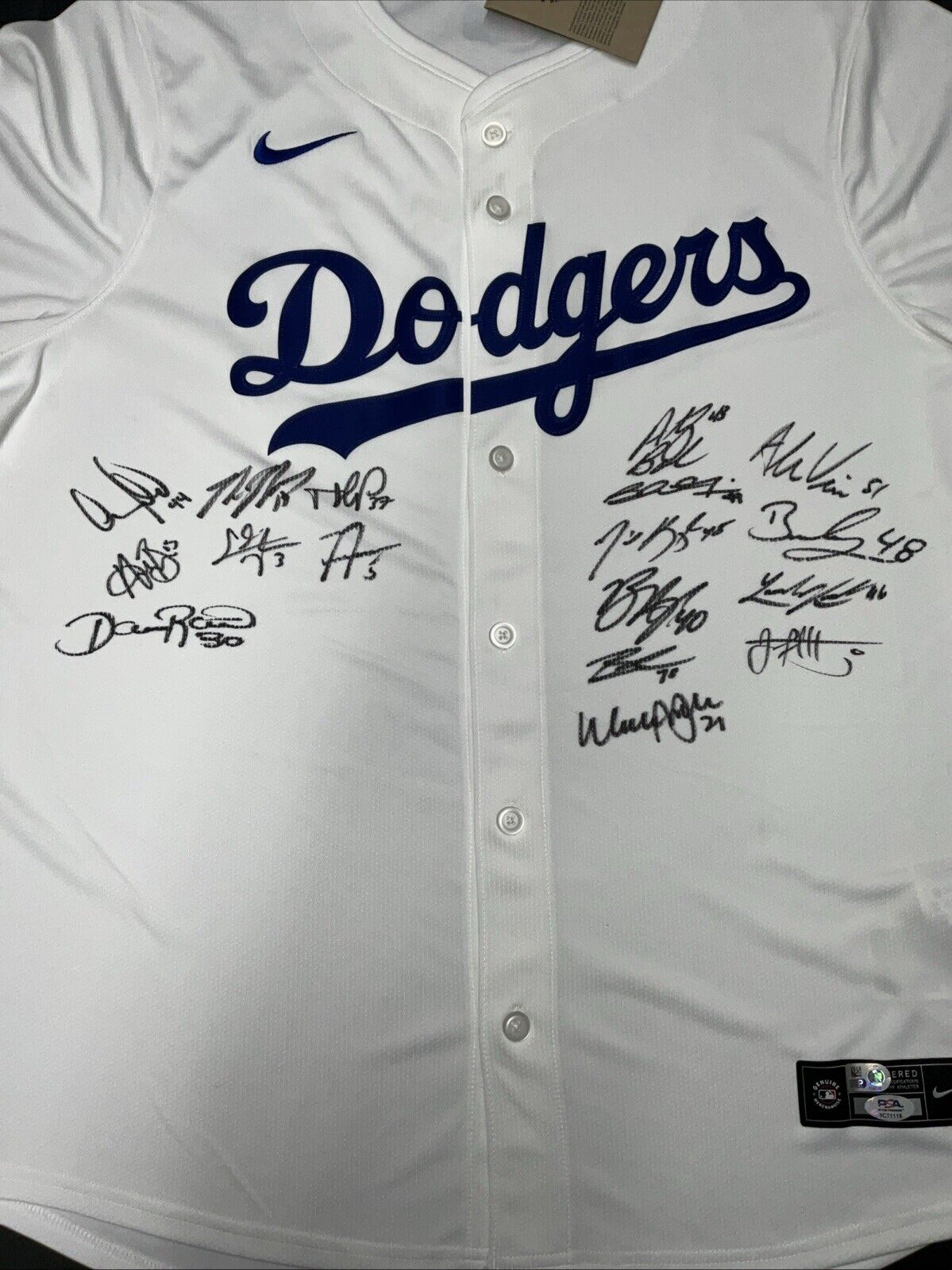 2024 WORLD SERIES CHAMPS DODGERS SIGNED NIKE JERSEY 17 AUTOS FREEMAN TEO PSA 116