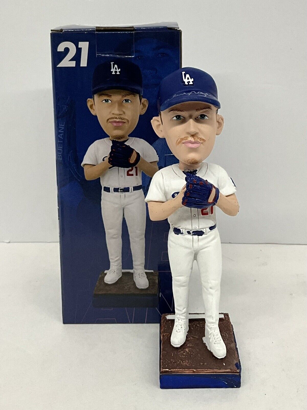 WALKER BUEHLER 2020 WS CHAMP SIGNED DODGERS 2024 SGA BOBBLEHEAD BAS 1W557071