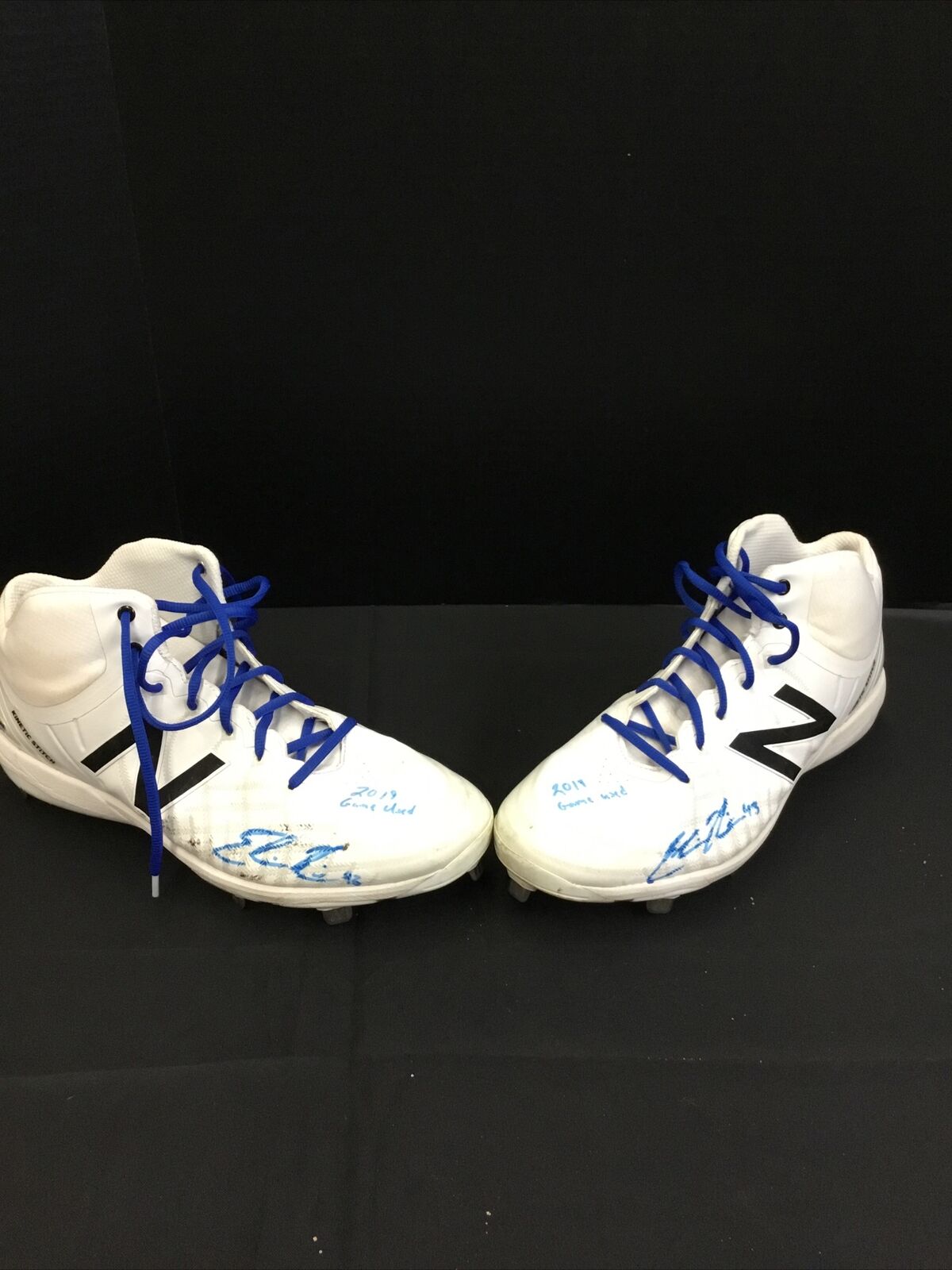 EDWIN RIOS DODGERS ROOKIE SIGNED & INSCRIBED GAME USED CLEATS PSA RG14857 / 62