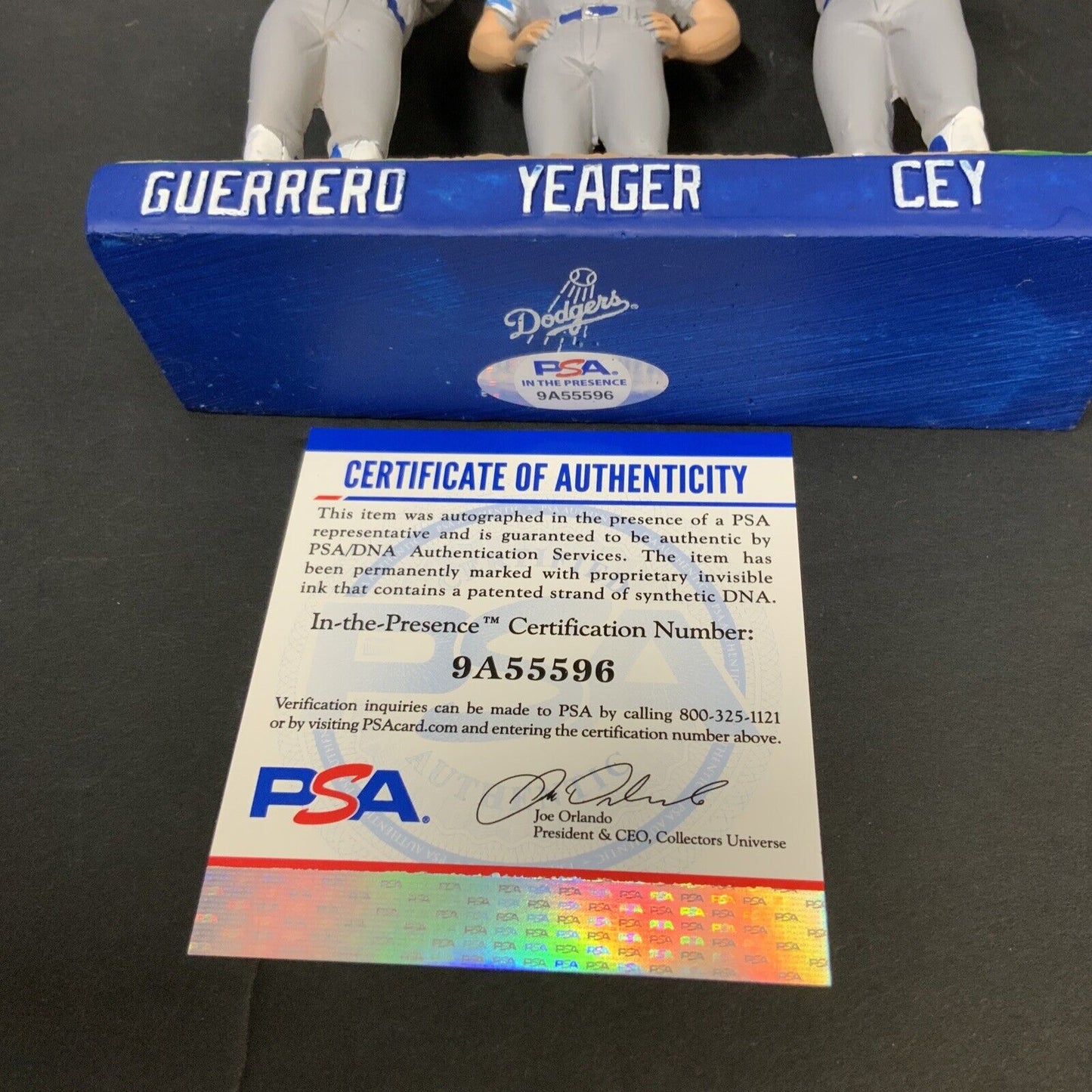 1981 WS TRI-MVP SIGNED DODGERS BOBBLEHEAD CEY, GUERRERO, YEAGER PSA 9A55596