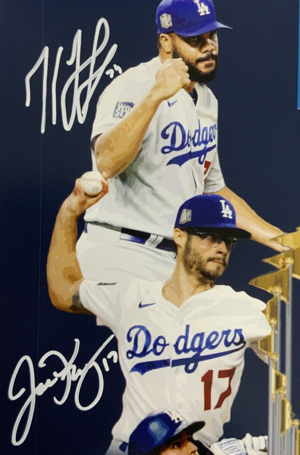 11/20 DODGERS 2020 WORLD SERIES 16X20 PHOTO WITH 10 AUTOGRAPHS MUNCY TAYLOR PSA