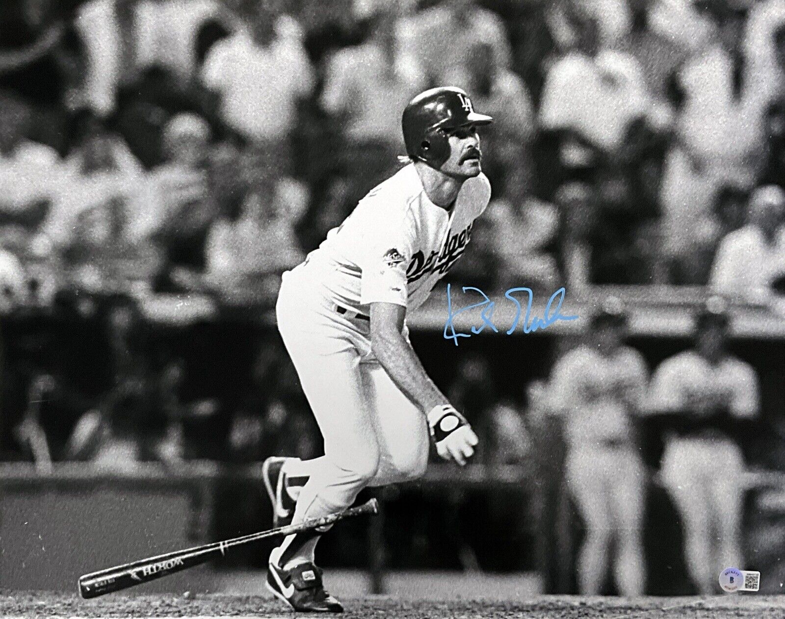 KIRK GIBSON DODGERS SIGNED 88 WS WALK OFF HR 16X20 BLACK & WHITE PHOTO BLUE BAS