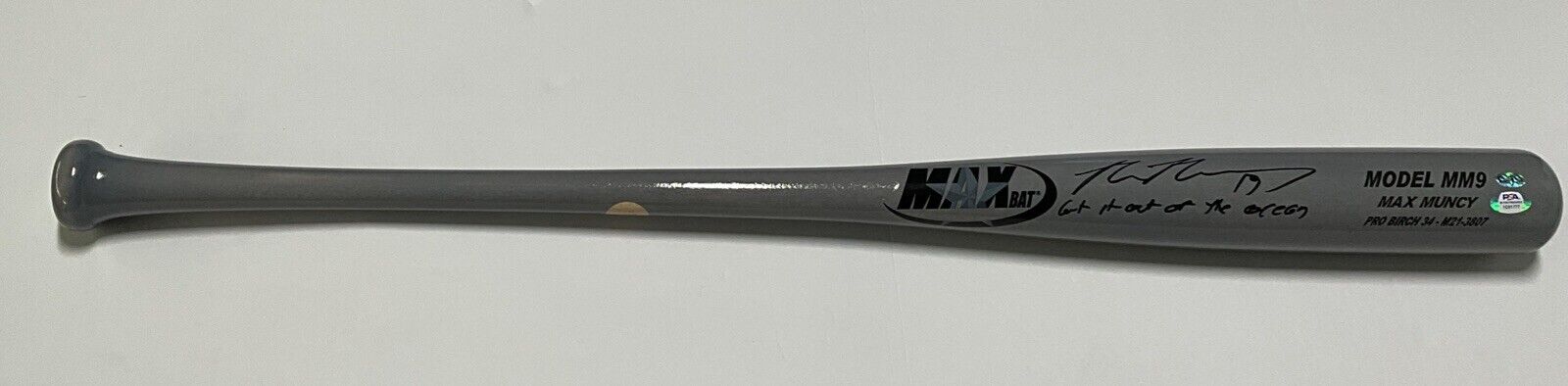 MAX MUNCY DODGERS SIGNED MAXBAT MODEL BAT "GET IT OUT OF THE OCEAN" PSA 1C01777