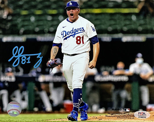 VICTOR GONZALEZ DODGERS SIGNED 2020 WORLD SERIES GAME 6 8X10 PHOTO PSA ITP