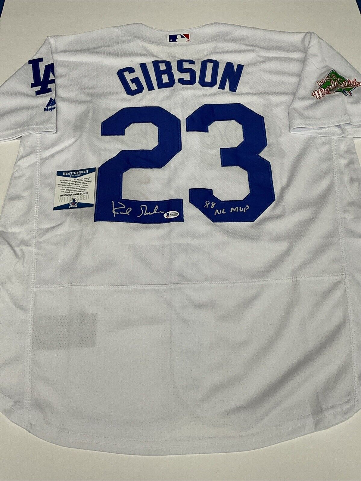 KIRK GIBSON SIGNED DODGERS 88 WORLD SERIES JERSEY "88 NL MVP" INSC BAS WE78222