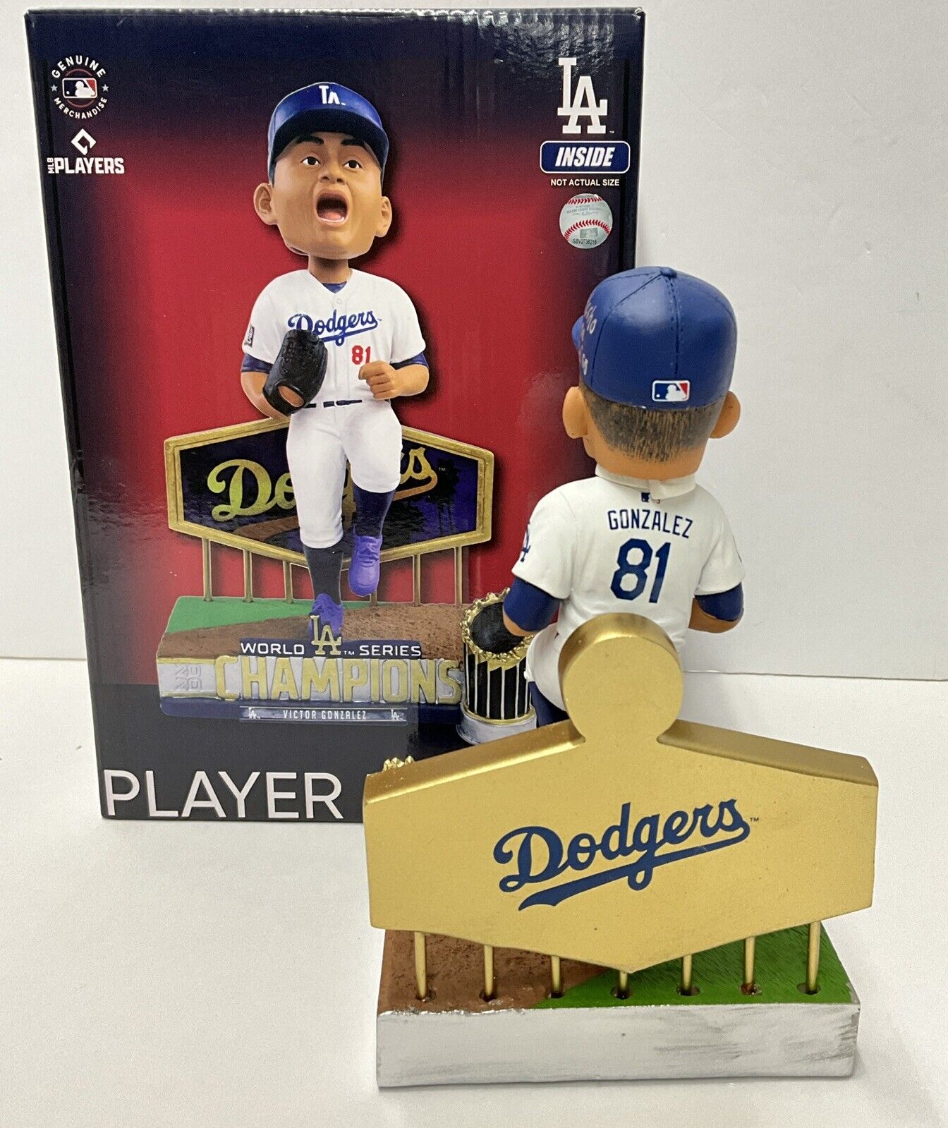 VICTOR GONZALEZ DODGERS SIGNED WS FOCO BOBBLEHEAD "HECHO EN MEXICO" PSA 2C88325