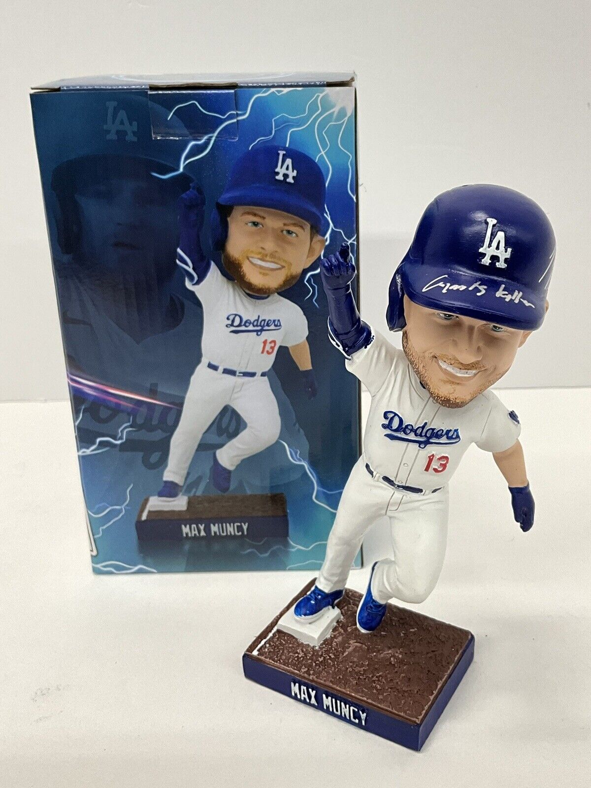 MAX MUNCY SIGNED DODGERS 2023 SGA BOBBLEHEAD "GIANT KILLER" INSCRIPT PSA 2C82065