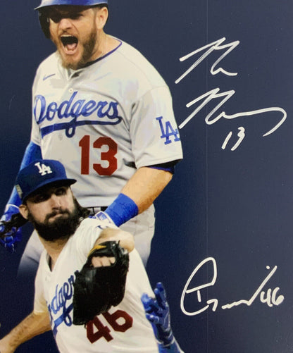 17/20 DODGERS 2020 WORLD SERIES 16X20 PHOTO WITH 10 AUTOGRAPHS MUNCY TAYLOR PSA