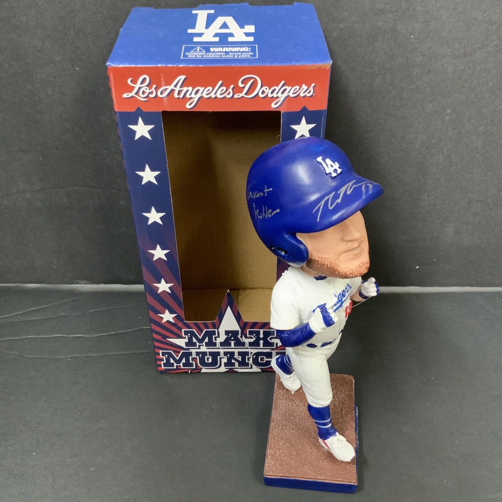 MAX MUNCY DODGERS SIGNED 2022 BOBBLEHEAD "GIANT KILLER" INSCRIPTION BAS WZ79295