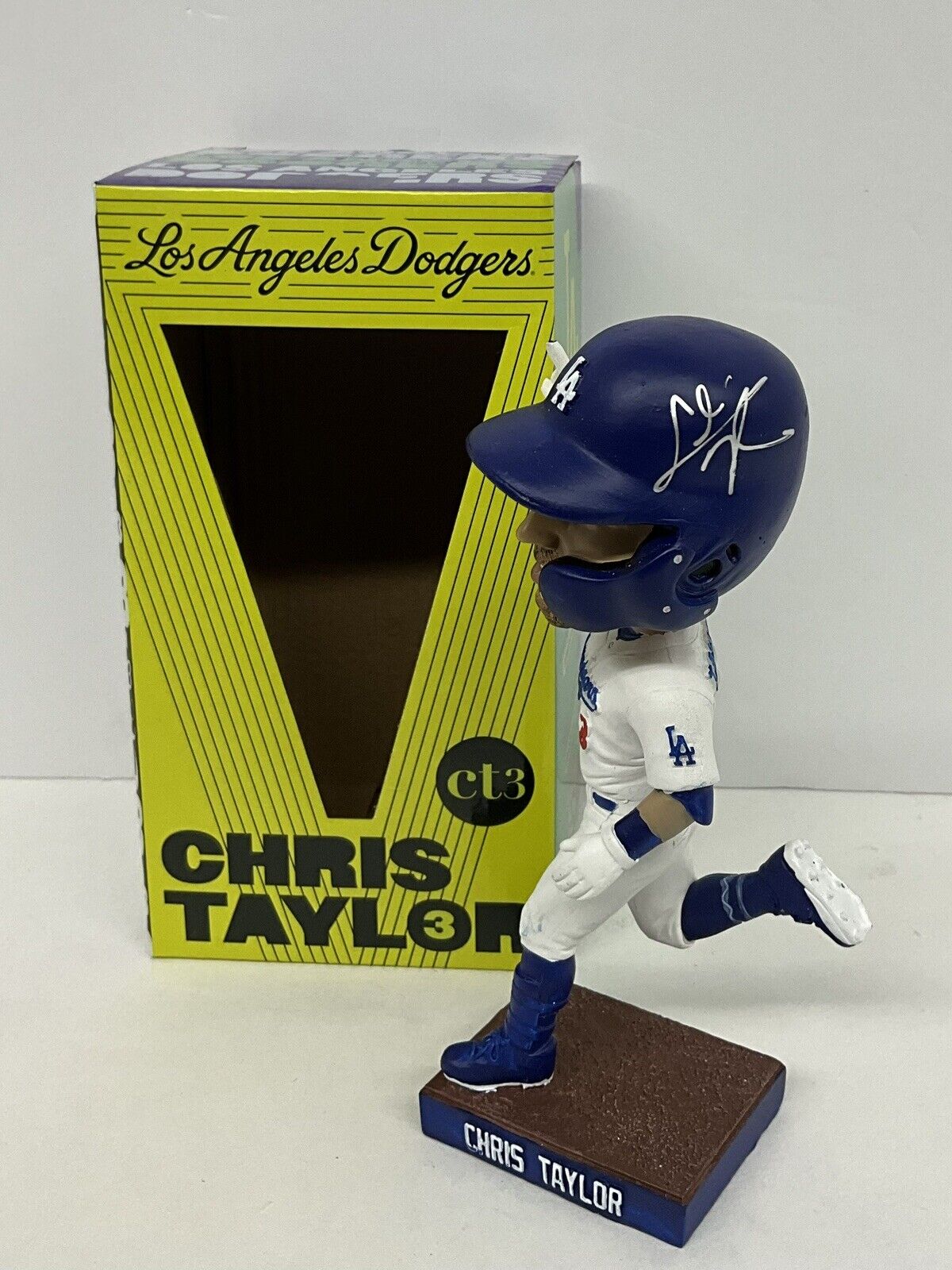 CHRIS TAYLOR SIGNED DODGERS 2022 SGA BOBBLEHEAD "WILDCARD WALKOFF" PSA 2C53559