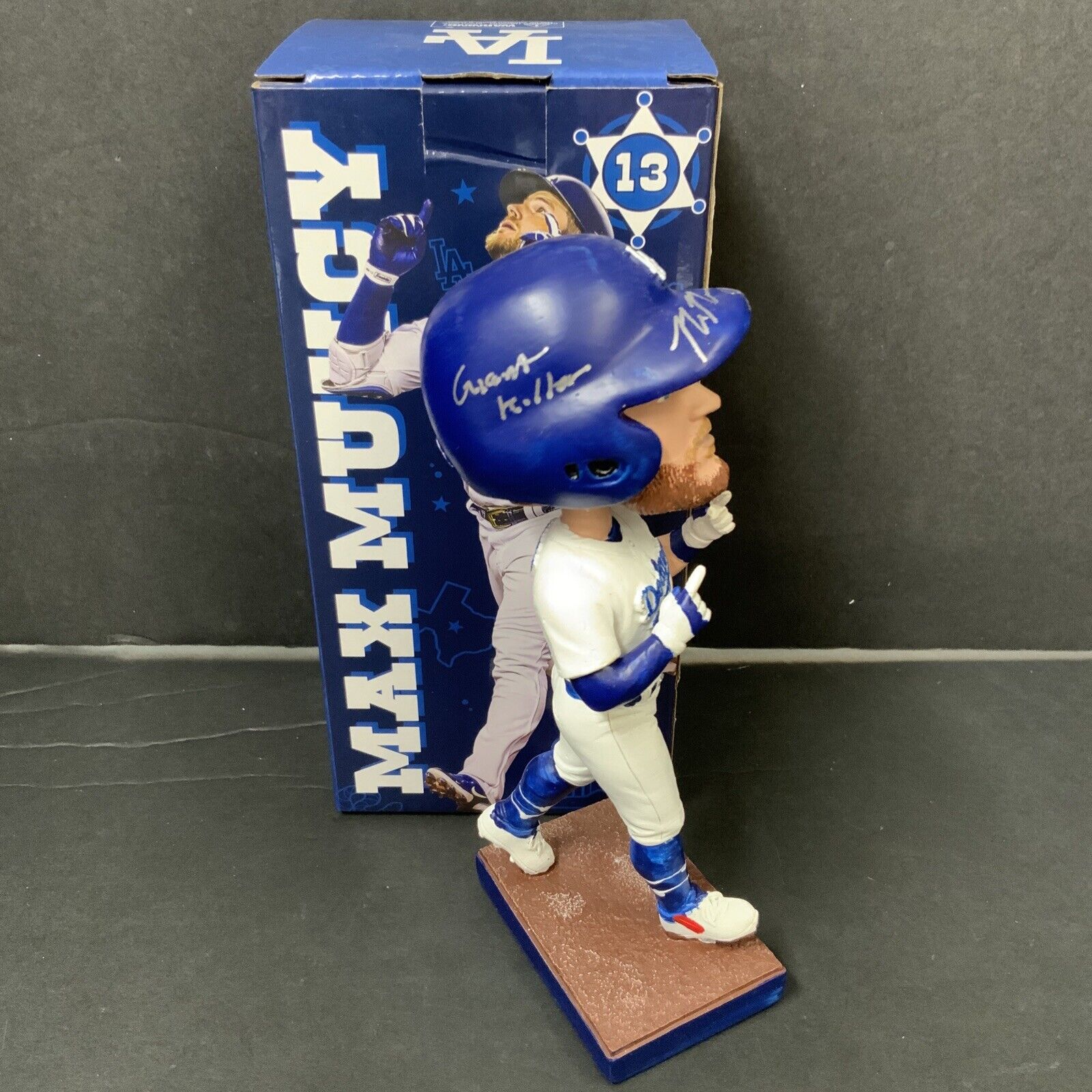 MAX MUNCY DODGERS SIGNED 2022 BOBBLEHEAD "GIANT KILLER" INSCRIPTION BAS WZ79292