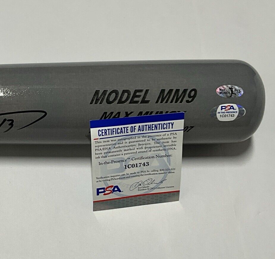 MAX MUNCY DODGERS WS CHAMPION SIGNED MAXBAT MM9 GAME MODEL BAT PSA 1C01743