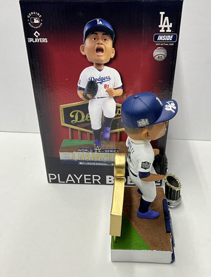 VICTOR GONZALEZ DODGERS SIGNED WS FOCO BOBBLEHEAD "HECHO EN MEXICO" PSA 2C88328