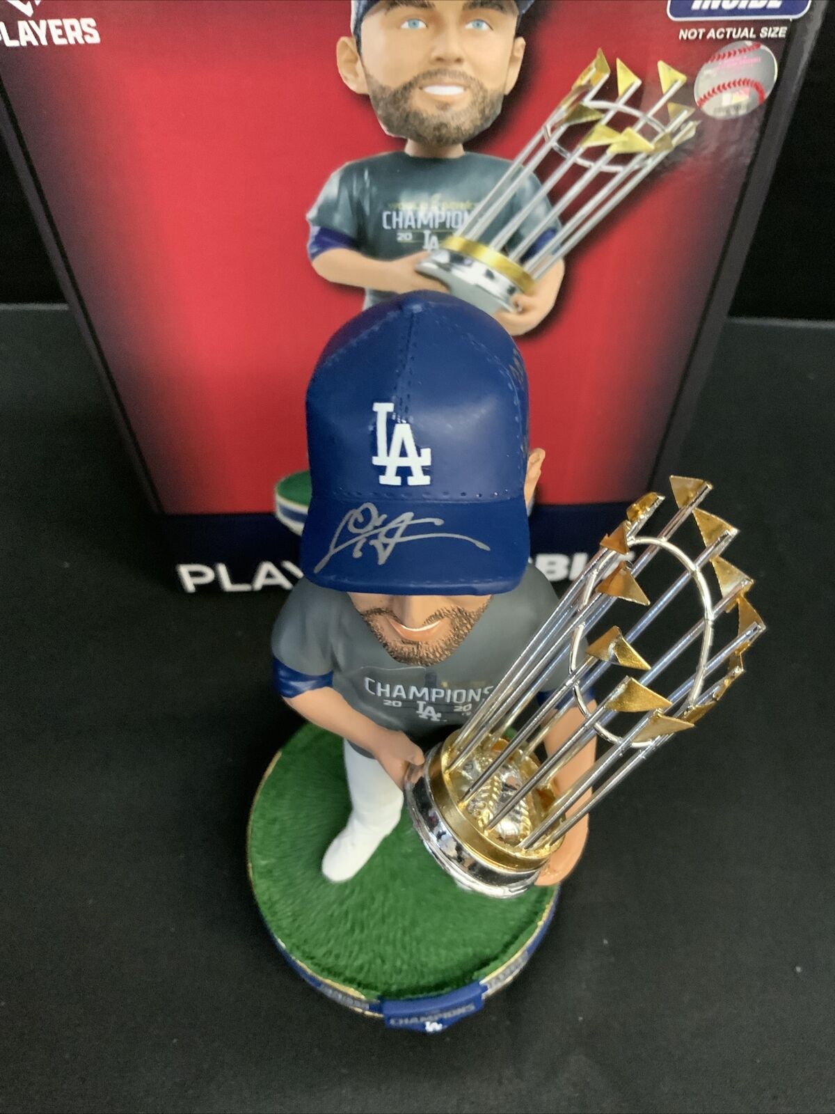 CHRIS TAYLOR DODGERS SIGNED CHAMPIONSHIP BOBBLEHEAD "2020 WS CHAMPS" PSA 1C01600