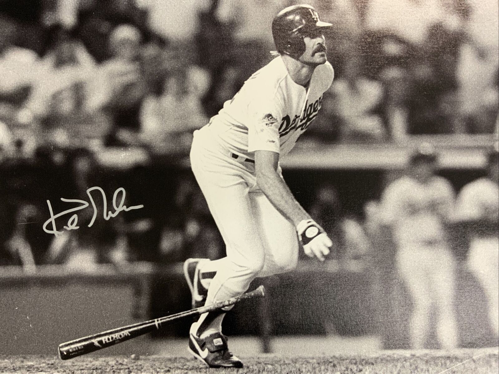 KIRK GIBSON DODGERS 1988 WORLD SERIES CHAMPION SIGNED 22X28 CANVAS PSA AI33537