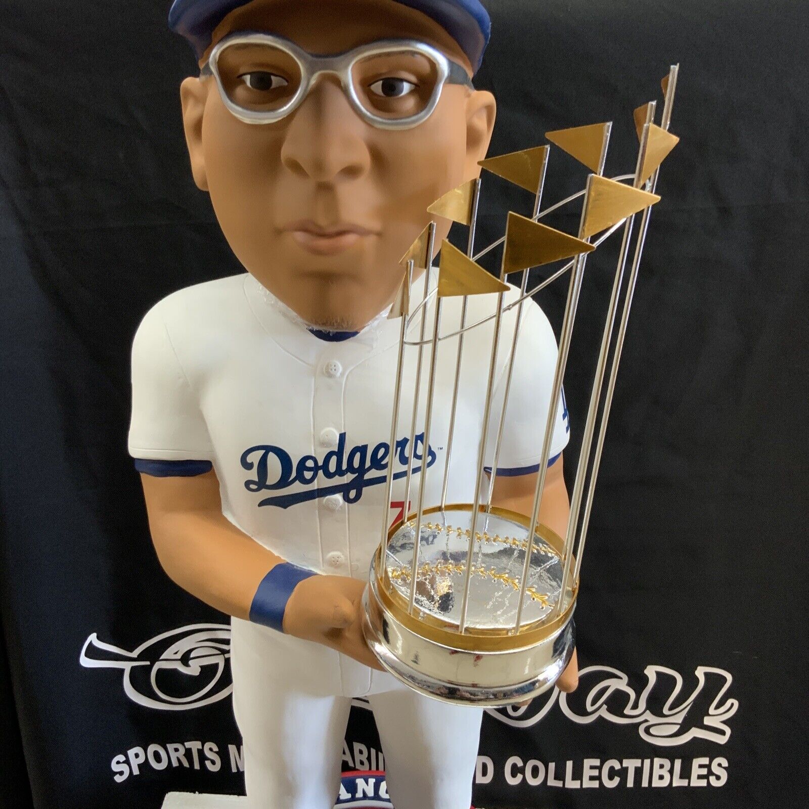 10/15 JULIO URIAS SIGNED DODGERS 2020 WS 3FT BOBBLEHEAD "CHAMPS HECHO MEXICO BAS