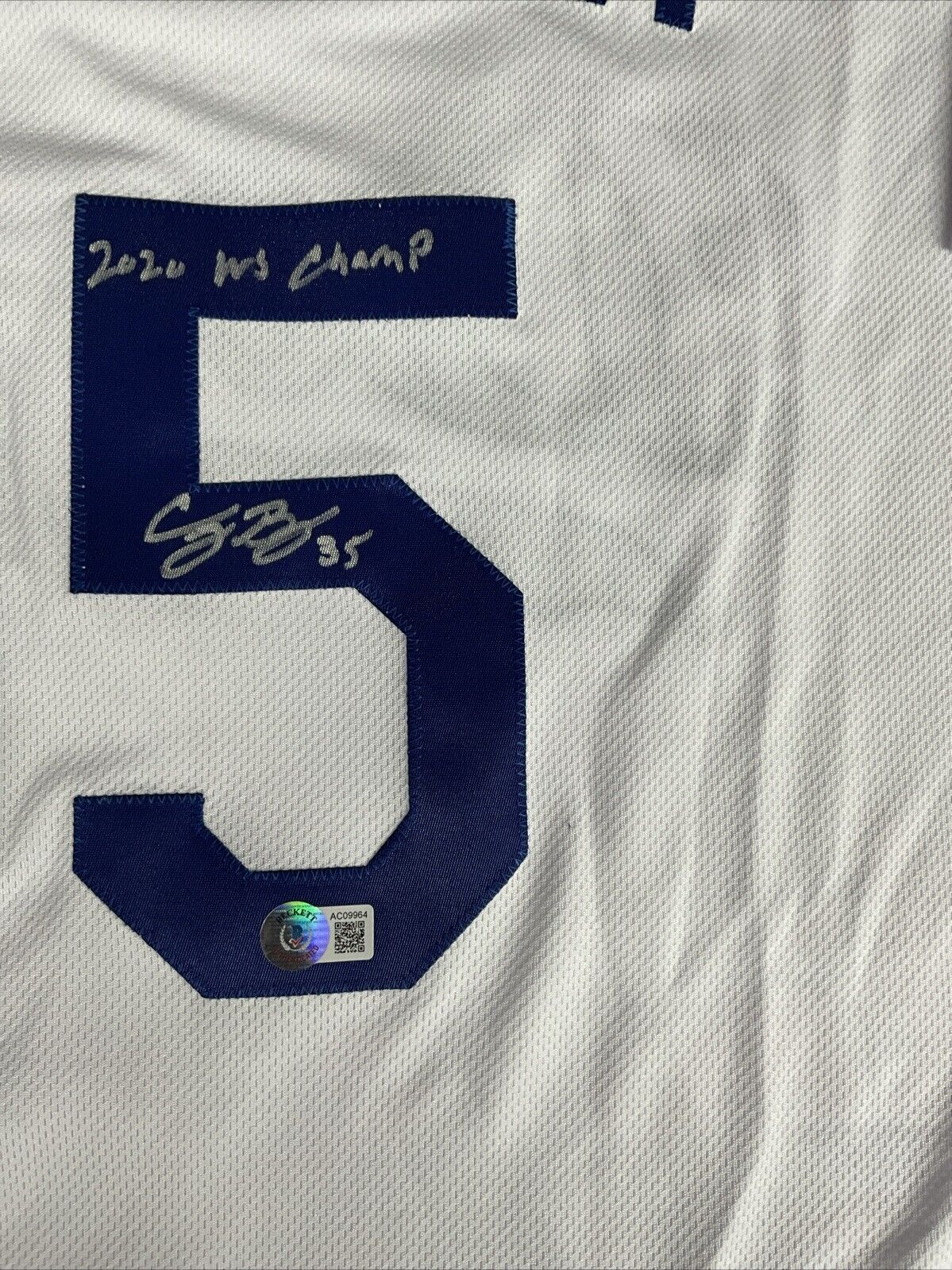 CODY BELLINGER SIGNED DODGERS JERSEY "2020 WS CHAMPS" INSCRIPT BECKETT AC09964