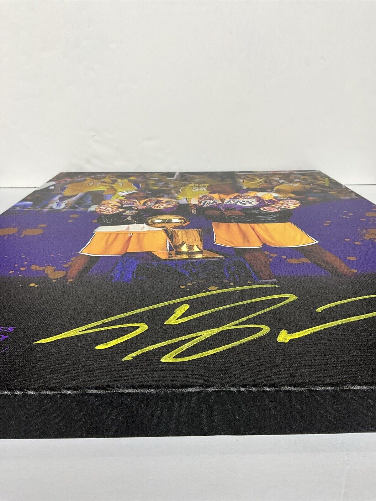 SHAQUILLE O'NEAL LAKERS HALL OF FAME SIGNED 24X30 STRETCHED CANVAS BAS 1W489180