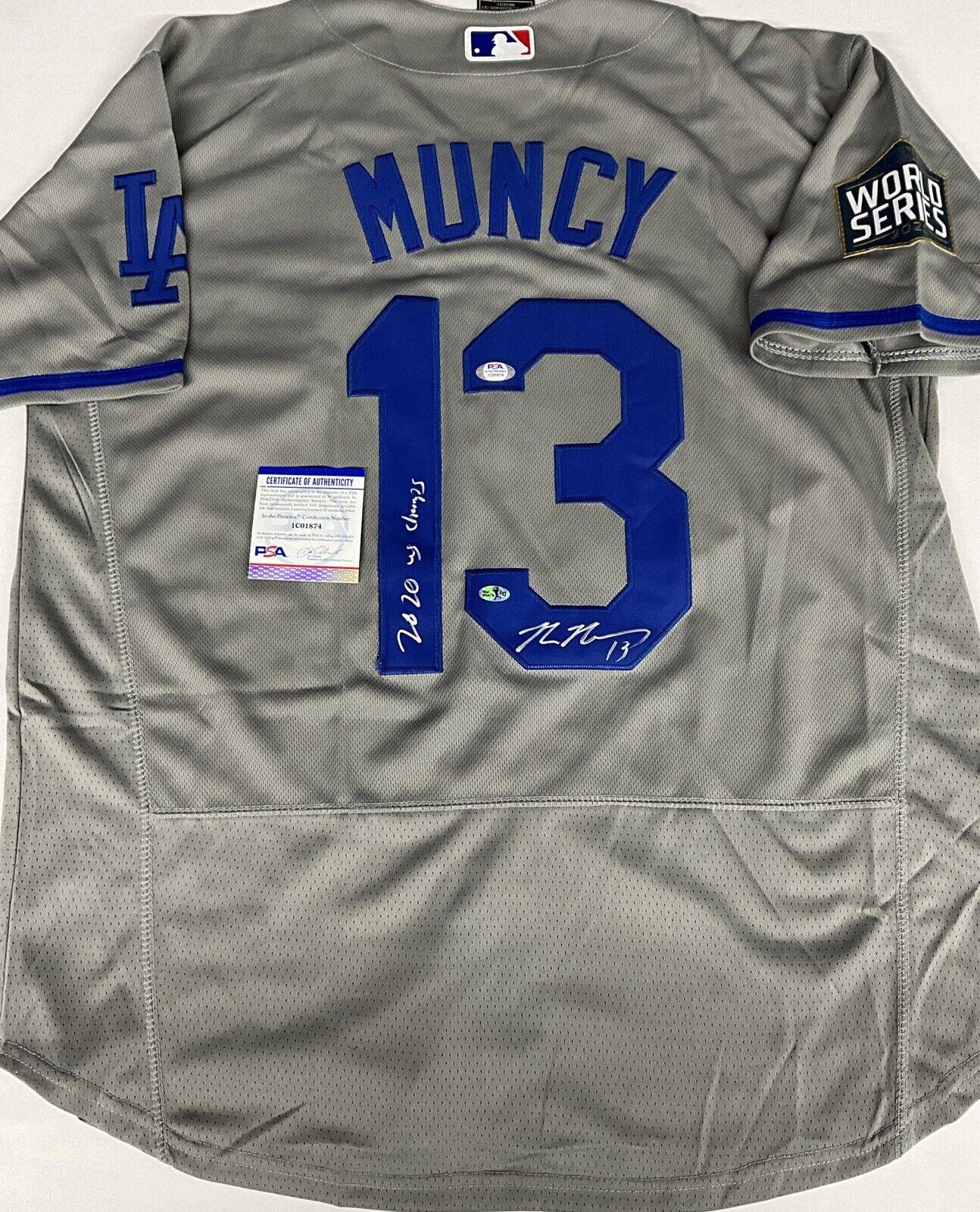 MAX MUNCY DODGERS SIGNED 2020 WORLD SERIES JERSEY "2020 WS CHAMPS" PSA 1C01874