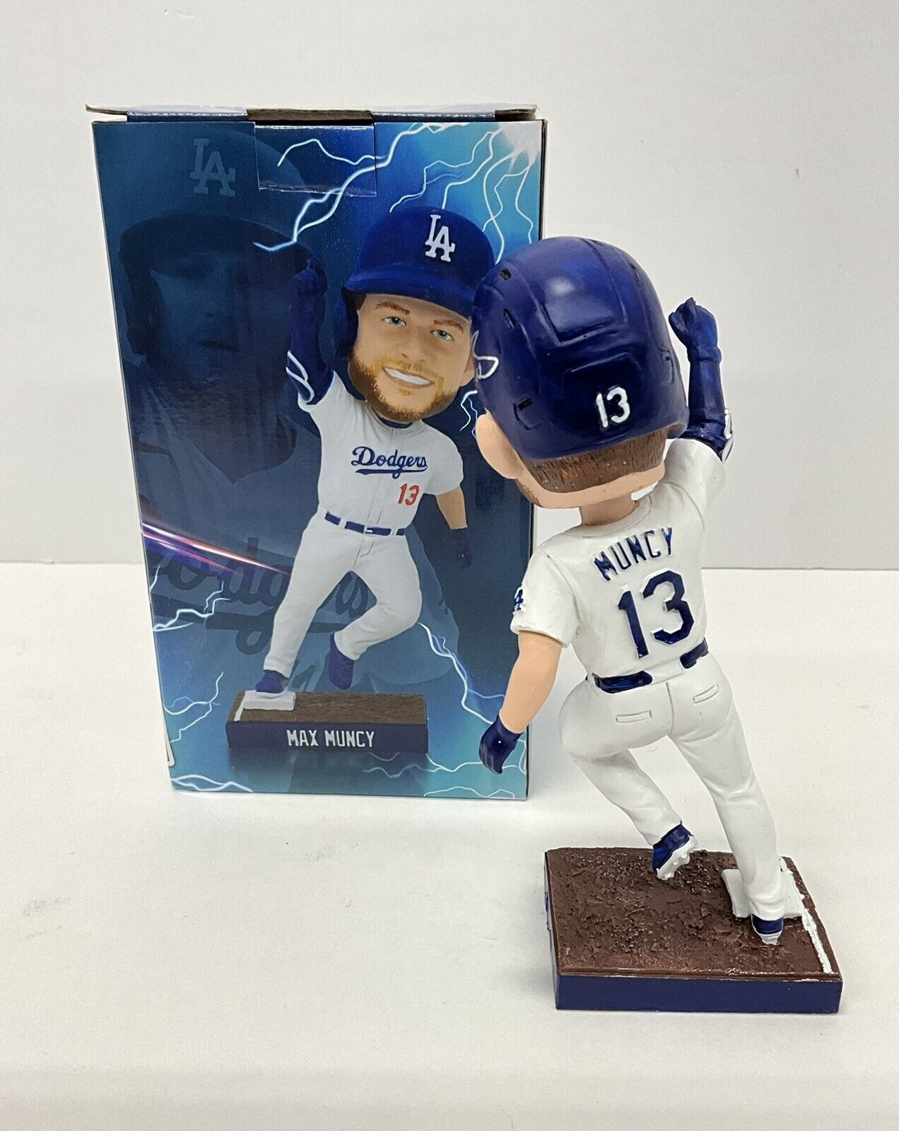 MAX MUNCY SIGNED DODGERS 2023 SGA BOBBLEHEAD "GIANT KILLER" INSCRIPT PSA 2C82066