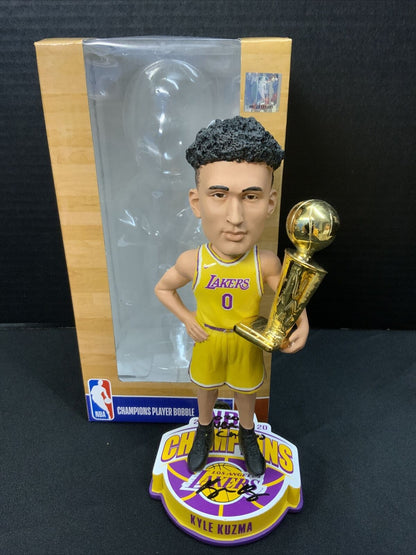 KYLE KUZMA LAKERS SIGNED CHAMPION BOBBLEHEAD "2020 NBA CHAMPS" PSA AI81053