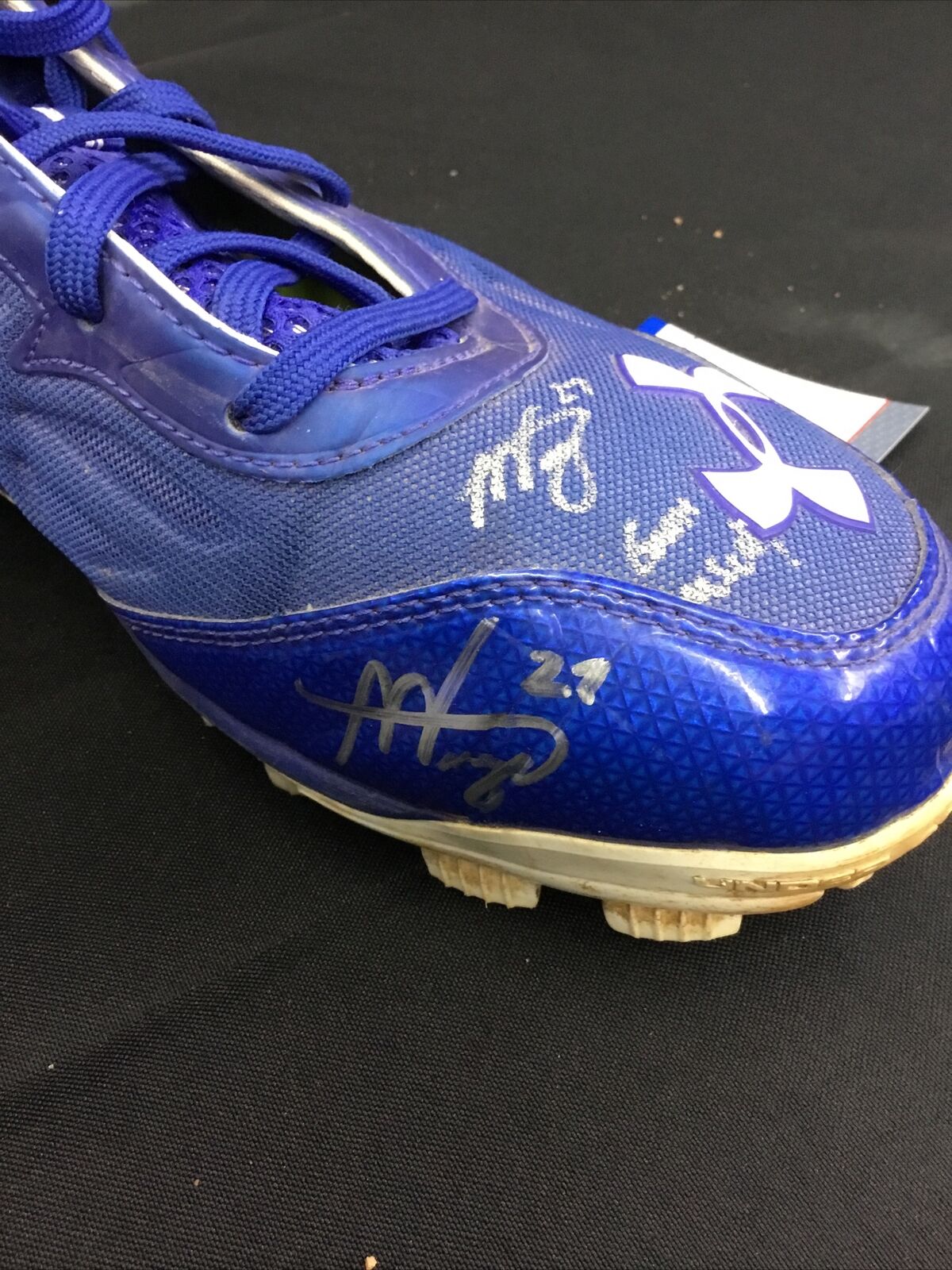 ALEX VERDUGO NEW YORK YANKEES SIGNED GAME USED CLEATS PSA AH22076 / 77