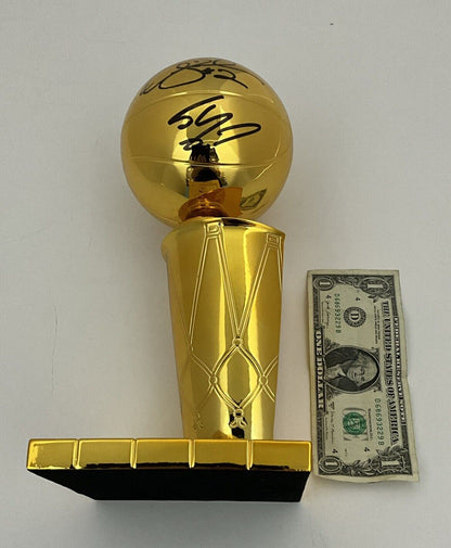 SHAQUILLE O'NEAL DEREK FISHER ROBERT HORRY SIGNED 12" LAKERS TROPHY BAS W128474