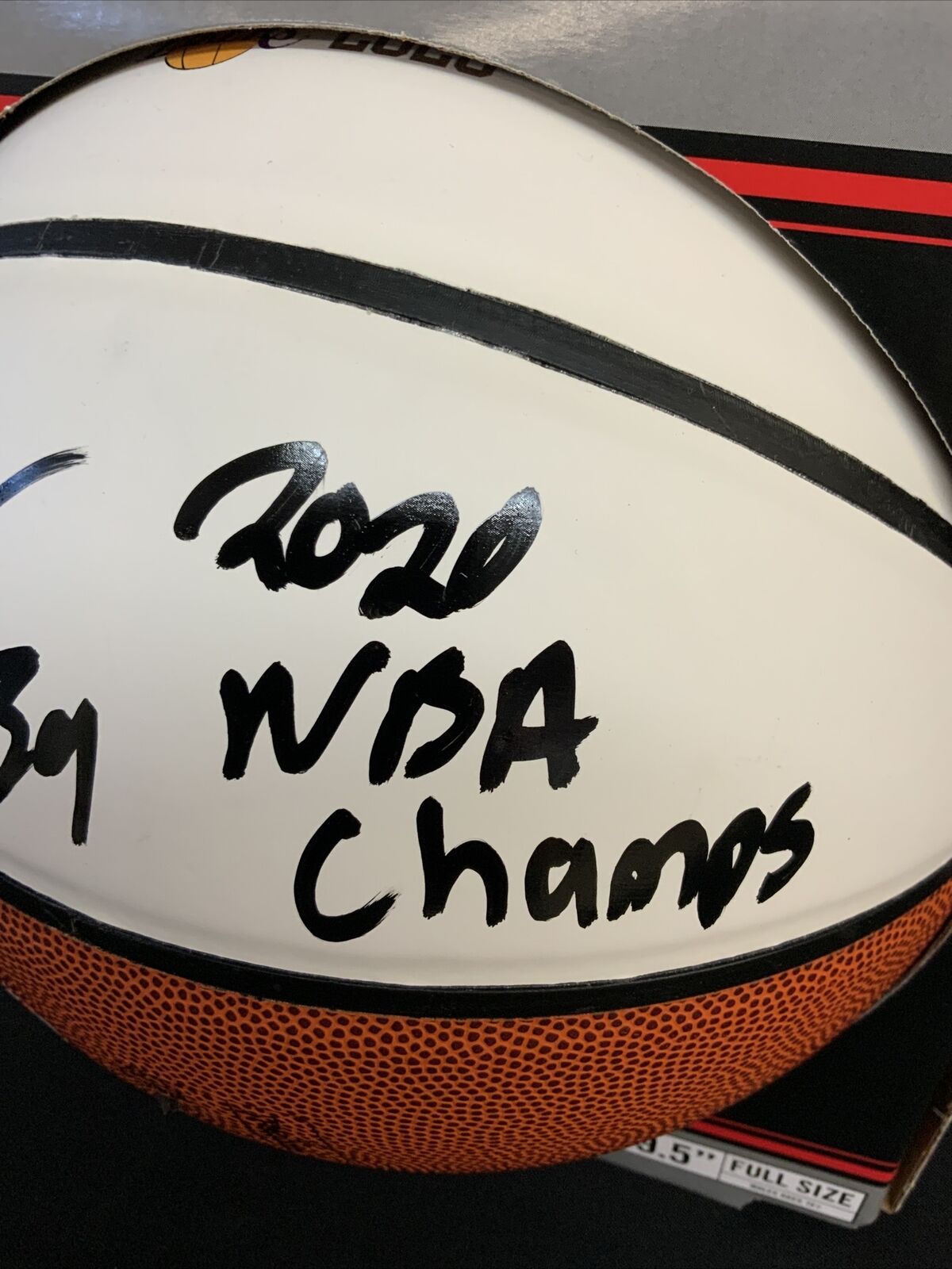 DWIGHT HOWARD SIGNED SPALDING LAKERS BASKETBALL "2020 NBA CHAMPS" PSA 1C40880