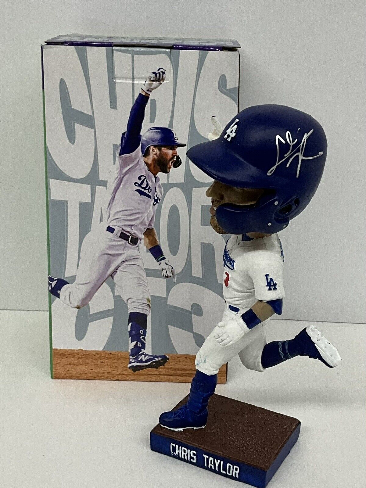 CHRIS TAYLOR SIGNED DODGERS 2022 SGA BOBBLEHEAD "WILDCARD WALKOFF" PSA 2C53559