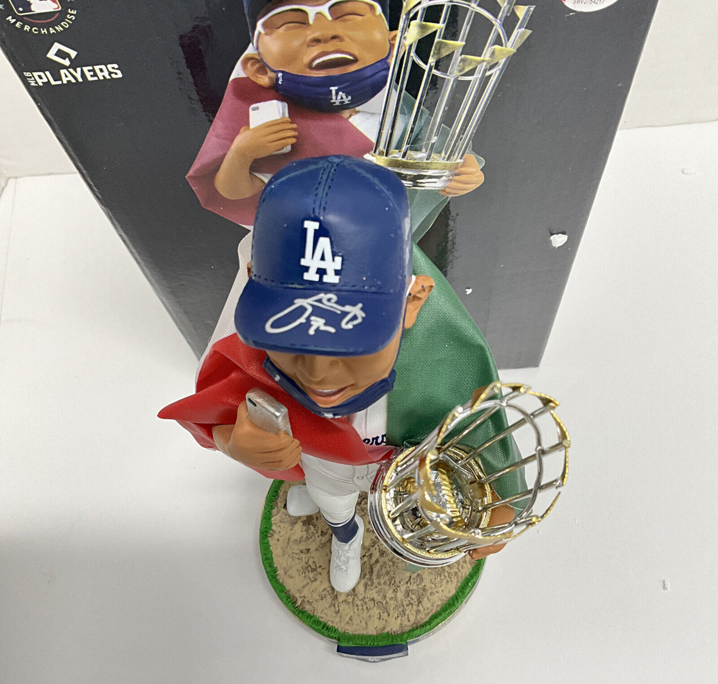 JULIO URIAS DODGERS SIGNED 2020 WS FOCO FLAG BOBBLEHEAD "LAST OUT" BAS WX95695