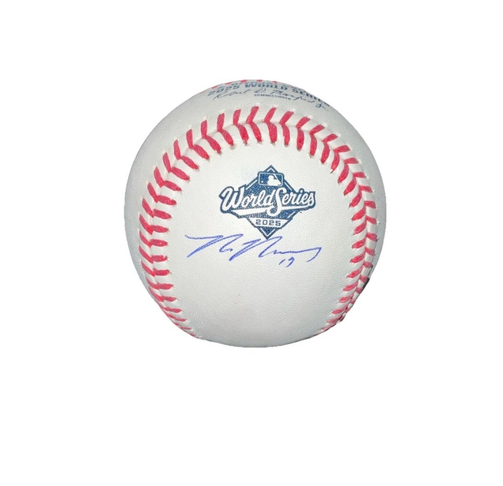 MAX MUNCY DODGERS 3X WORLD SERIES CHAMPION PRIVATE SIGNING