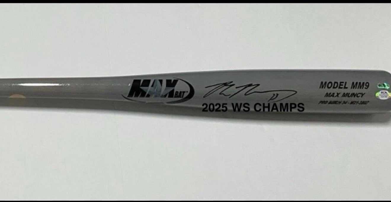 MAX MUNCY DODGERS 3X WORLD SERIES CHAMPION PRIVATE SIGNING