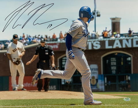 MAX MUNCY DODGERS SIGNED 16X20 GET IT OUT OF THE OCEAN HR VS MADBUM PHOTO PSA